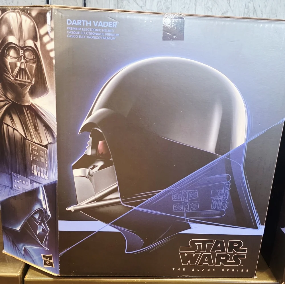 Disney Parks Darth Vader Premium Electronic Helmet